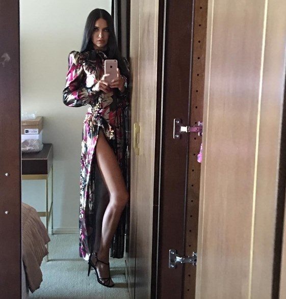 En seksi Adriana Lima selfieleri