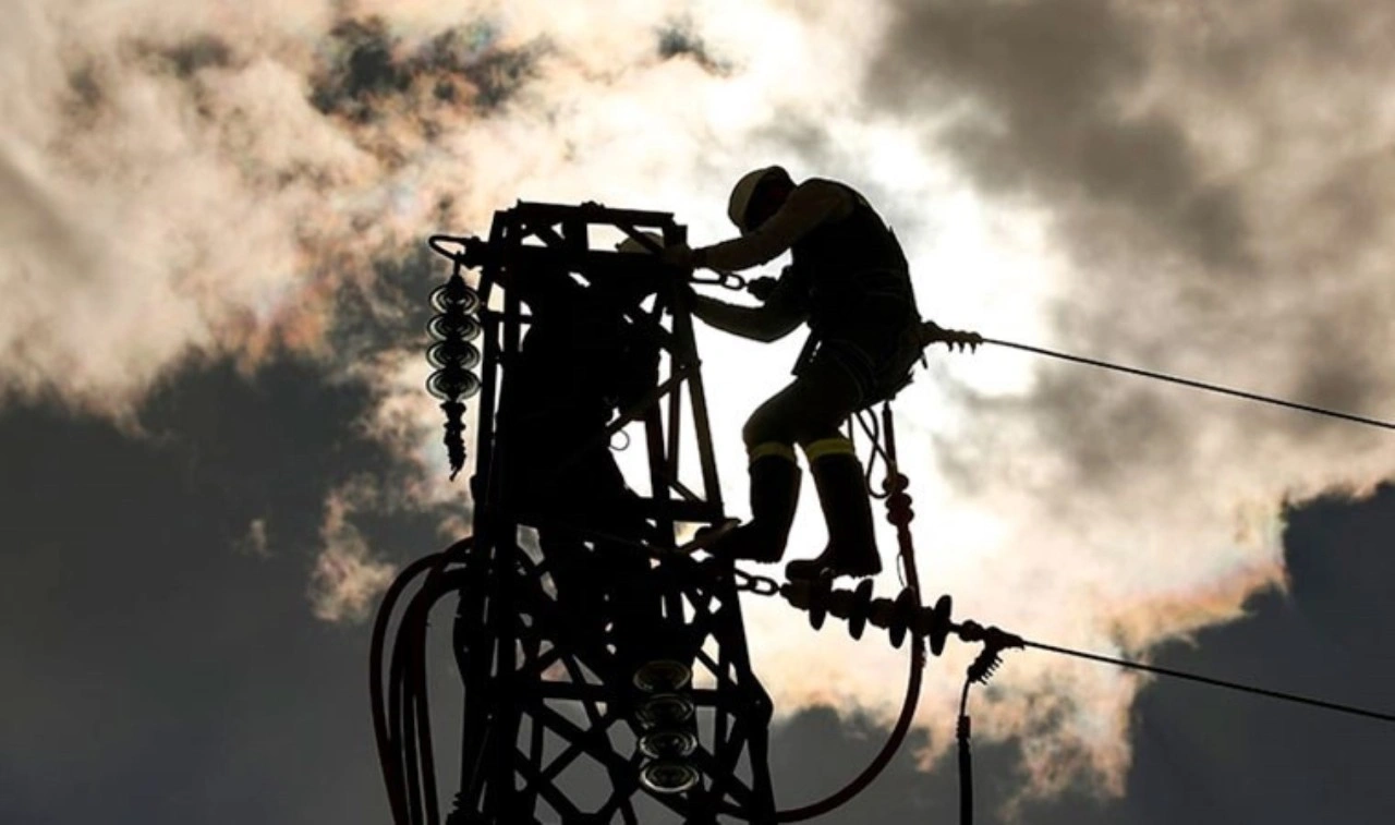 21 Aralık İZMİR elektrik kesintisi: İZMİR ilçelerinde elektrikler ne zaman ve saat kaçta gelecek?