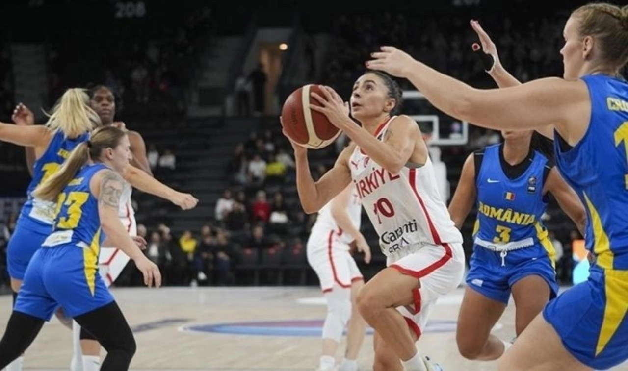 A Milli Kadın Basketbol Takımı, Romanya'yı 101-54 yendi