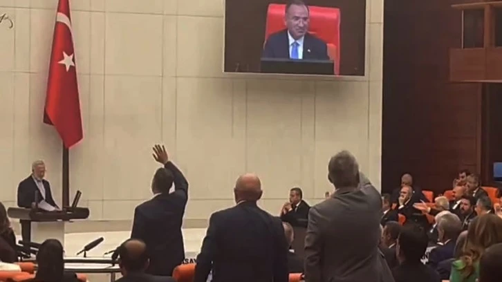 AKP’li Yenişehirlioğlu ‘sahipsiz köpekler’ derken muhalefeti işaret etti