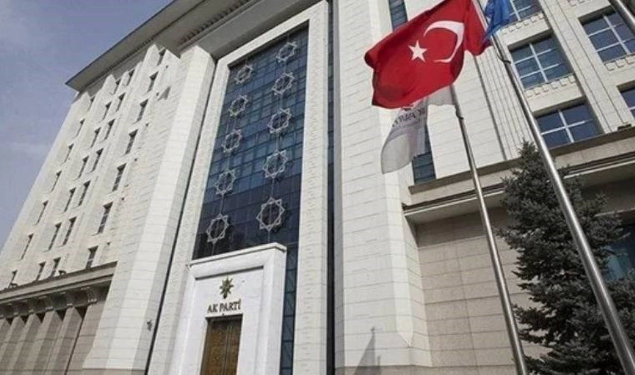 AKP'nin ilçe kongreleri başladı