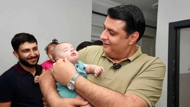 Başkan Umut Yılmaz, Umut Yılmaz bebeği ziyaret etti