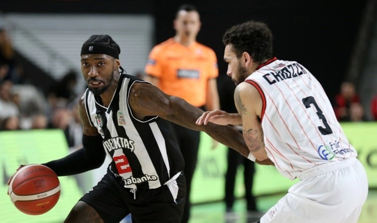 Beşiktaş, Saben Lee'ye engel olamadı; Manisa Basket kazandı