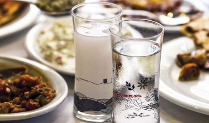 Bir rakı grubuna daha zam