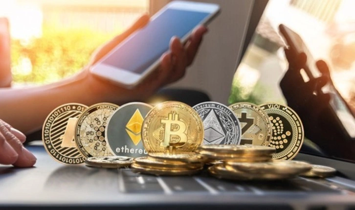 Bitcoin’in altınla korelasyonu negatife döndü