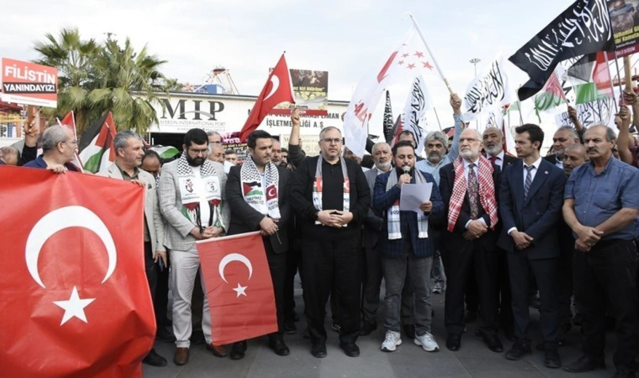 Bu sefer adres Mersin Limanı: ‘Katil İsrail, işbirlikçi AKP’