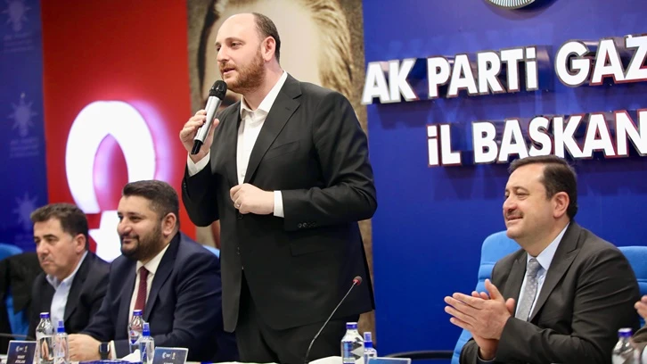 Büyükgümüş, ilk ziyaretini Ak Parti Gaziantep Teşkilatı'na yaptı