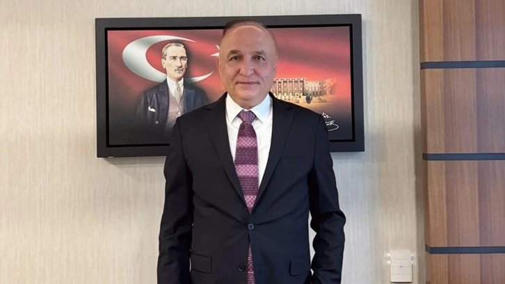 CHP’li Meriç: Sarayda şatafat, halk eğitimde tasarruf