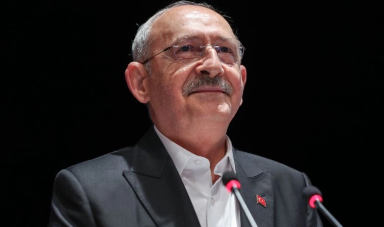 CHP’li Murat Emir’den ‘Kılıçdaroğlu kayyum atanabilir miydi?’ sorusuna yanıt