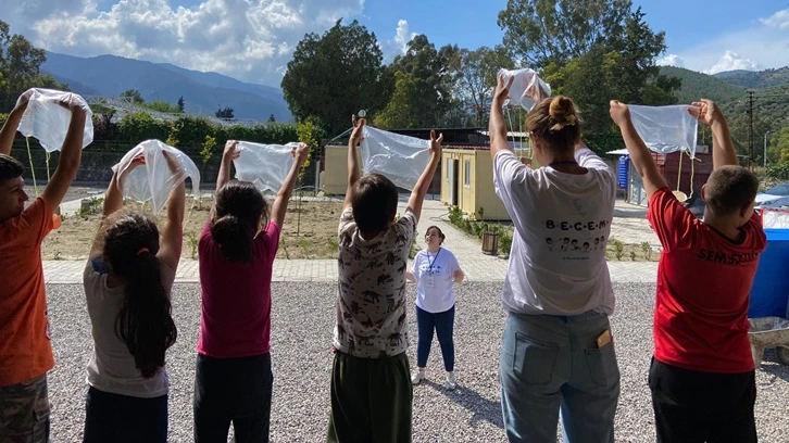 ÇİMKO'dan depremden etkilenen çocuklara eğitim desteği