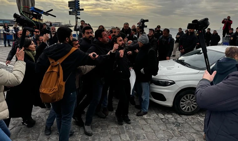 DEM Parti'nin barış ve özgürlük zincirine engel: 3 gözaltı