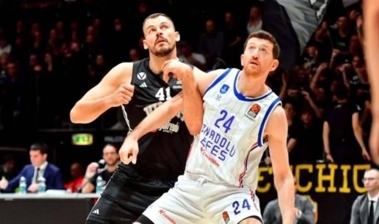 Deplasmanda güzel başlangıç! Anadolu Efes, İtalya'da EuroLeague'i güzel açtı!