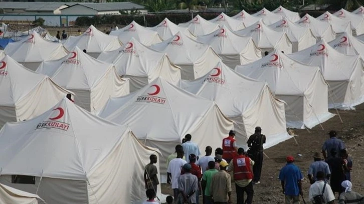 Depremzedeye parayla çadır veren Kızılay şimdi de taşınmazları elden çıkarıyor