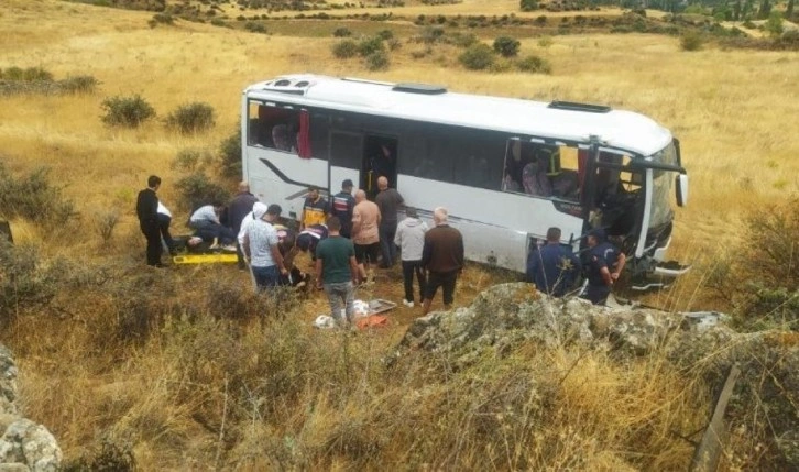 Düğün yolu faciaya dönüştü... Çok sayıda kişi yaralandı!