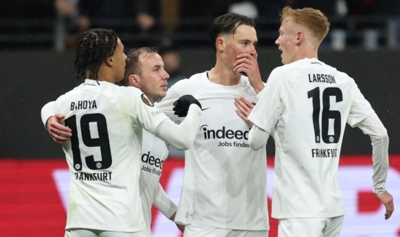 Eintracht Frankfurt, Ajax'a şans tanımadı: Avrupa Ligi'nde çeyrek finale çıktı!