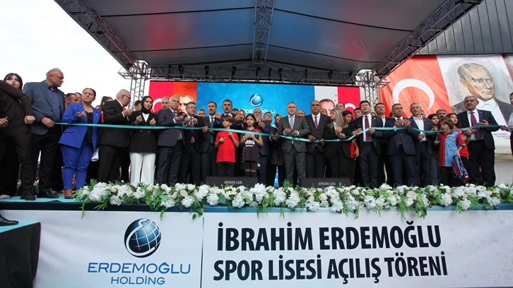 Erdemoğlu Spor Lisesi görkemli bir törenle açıldı