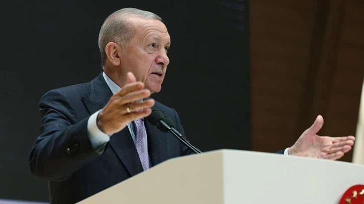 Erdoğan: Darbe mahsulü mevcut anayasadan kurtulma vakti geldi