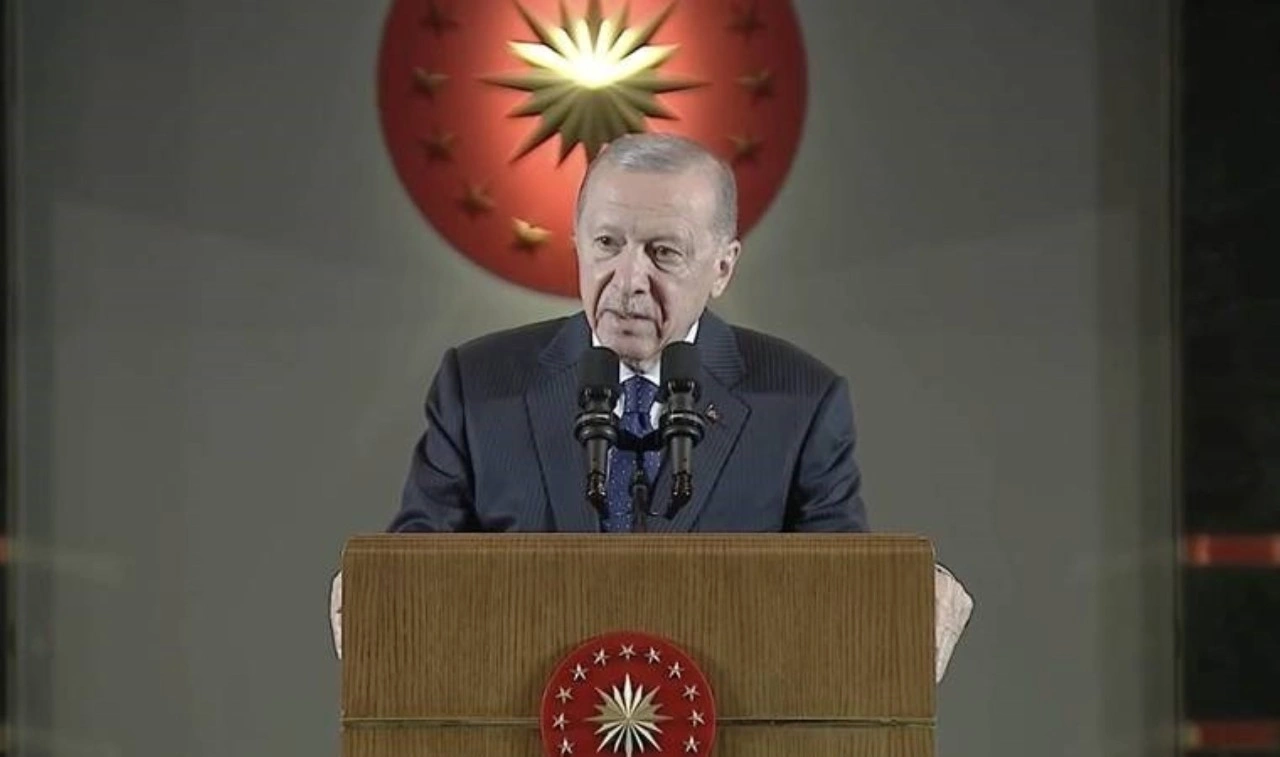 Erdoğan: Suriyeli kardeşlerimize 13 yıl boyunca nasıl samimi ev sahipliği yaptıysak...