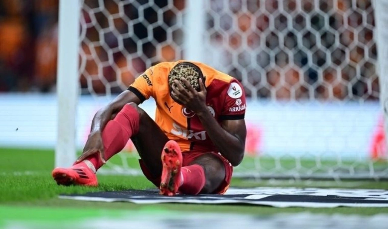 Galatasaray'da Victor Osimhen şoku! Oyuna devam edemedi...