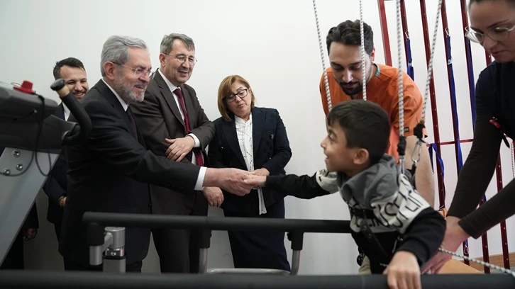Gaziantep Büyükşehir'den yoğun çalışma temposu