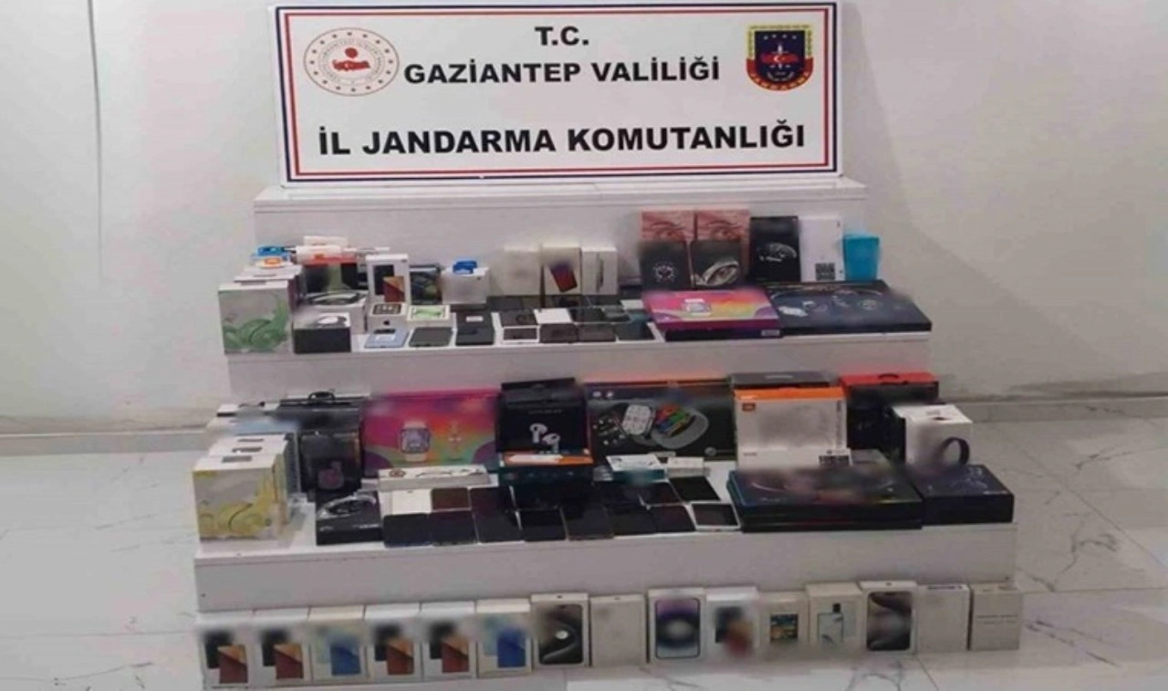 Gaziantep'te 'kaçak elektronik eşya' baskını: 1 milyon TL değerinde...