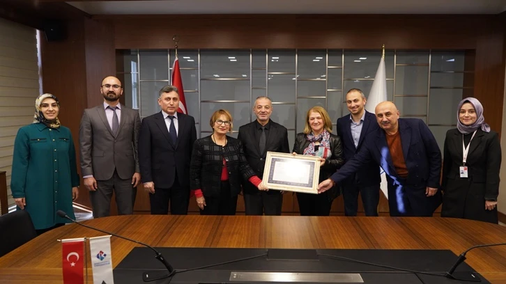 HKÜ, “Beslenme Dostu İş Yeri” Belgesi aldı