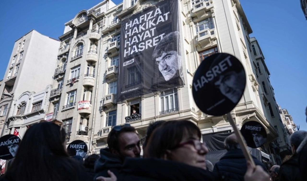 Hrant Dink vurulduğu yerde anıldı