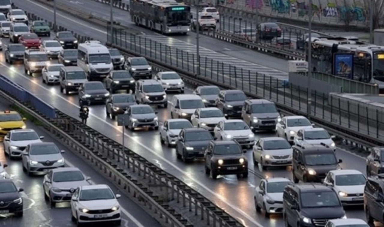 İstanbul'da trafik yoğunluğu: Yüzde 85'e dayandı!