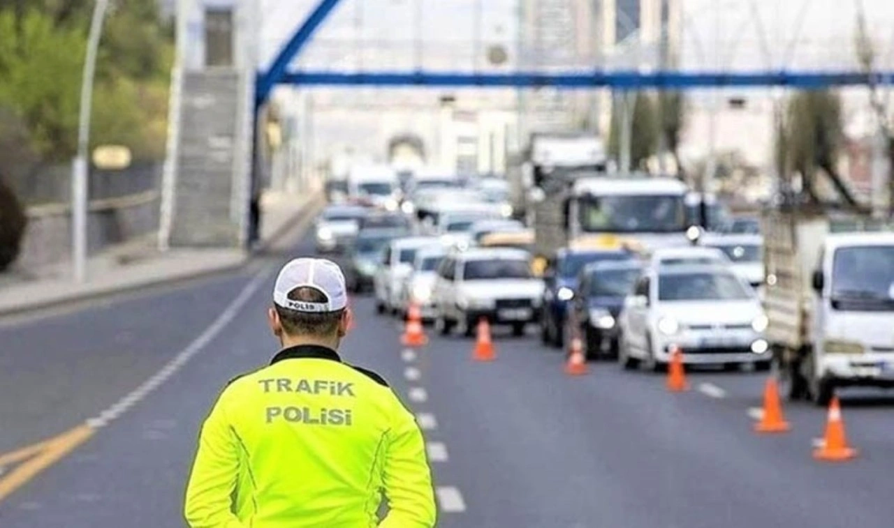 İstanbul'da yarın bazı yollar trafiğe kapatılacak