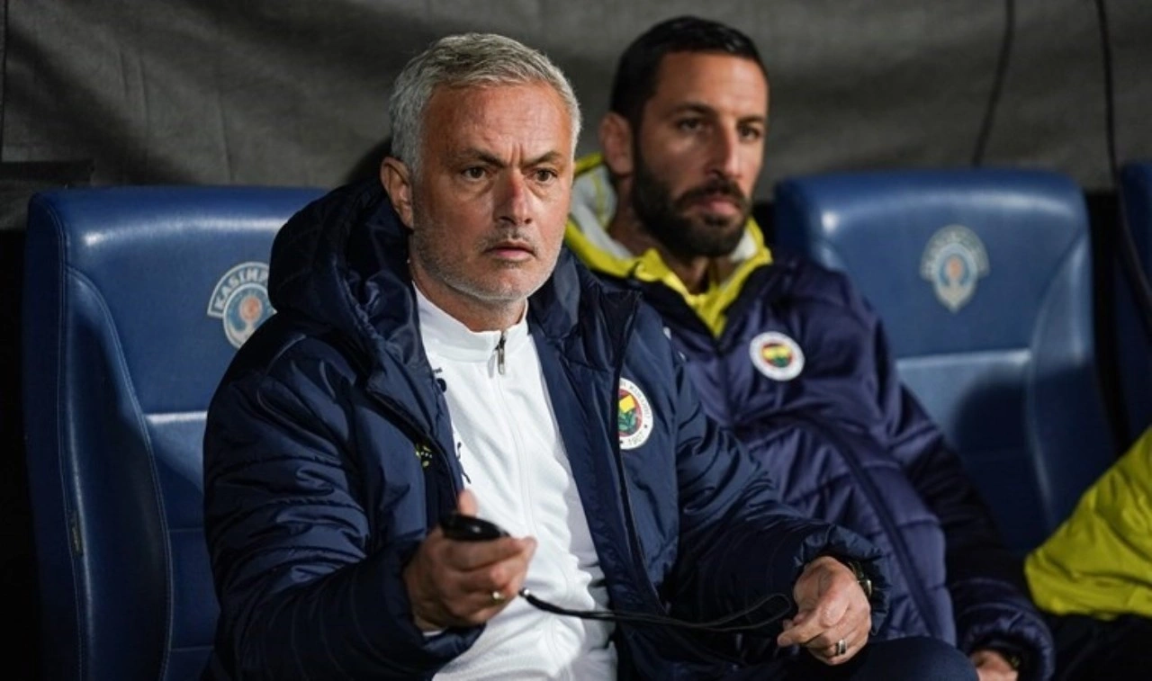 Jose Mourinho'dan Kasımpaşalı futbolculara övgü: 'Saat gibi işlediler'