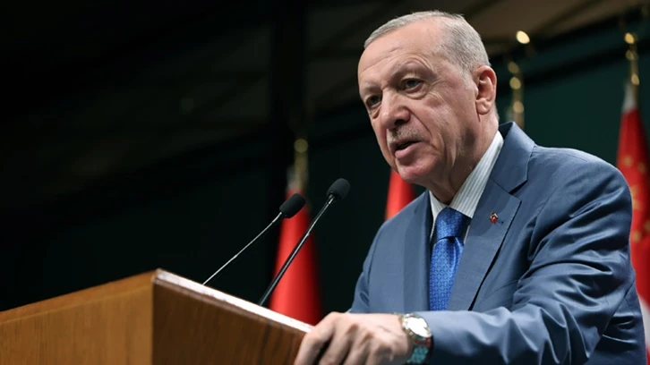 Erdoğan: Türkiye emin ellerde yoluna devam etmektedir