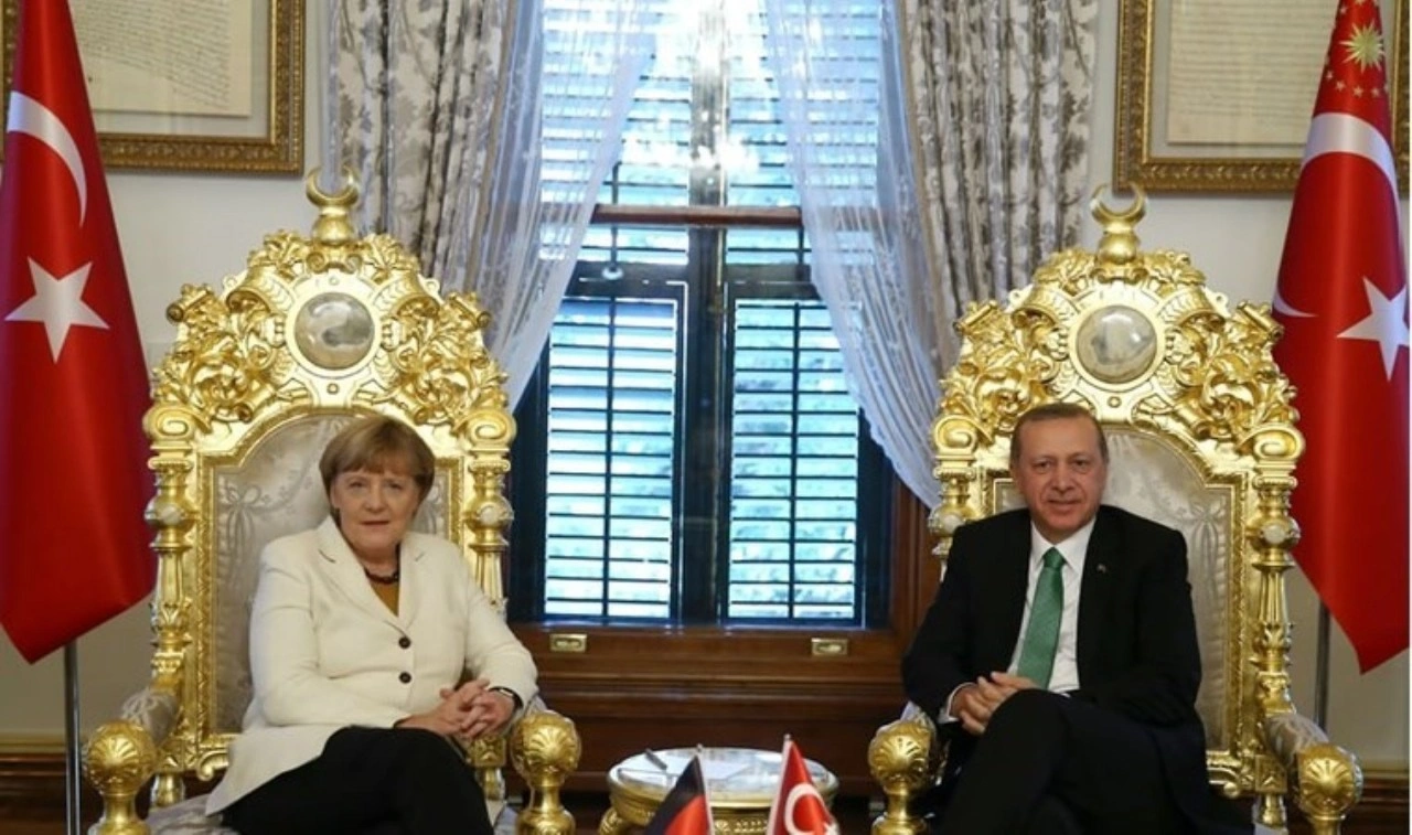 Merkel, Erdoğan'la anılarını anlattı: Yıldız Sarayı'nda neler konuşuldu?