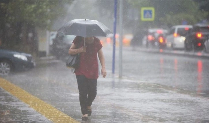 Meteoroloji duyurdu: İstanbul'a sağanak uyarısı!