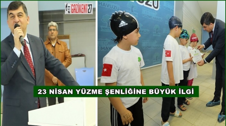 Minik Kulaçlar Yüzme Şenliği'ne büyük ilgi