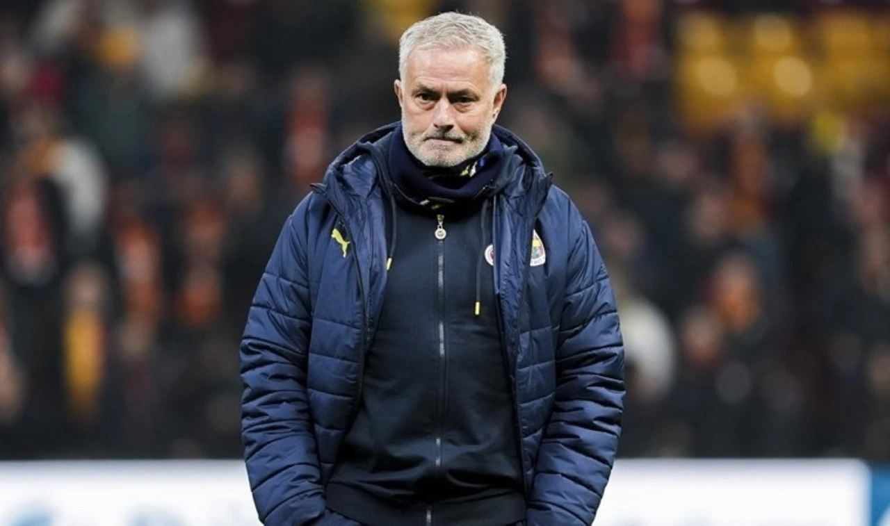 Mourinho, İngiliz basınına konuştu: 'Lig şampiyonluğu imkansız'