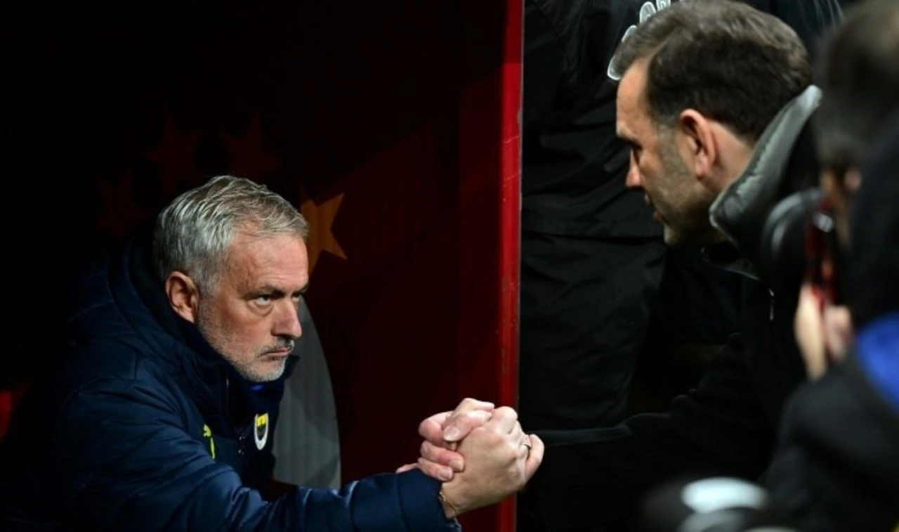 Okan Buruk'tan Jose Mourinho tepkisi: 'The Crying One... Ağlamasıyla meşhur'