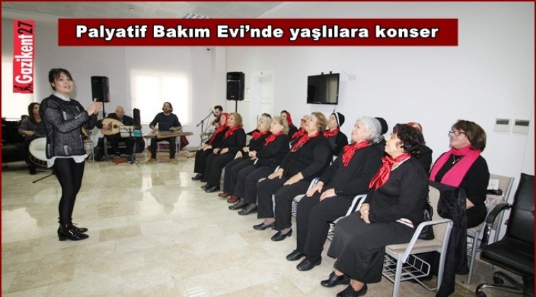 Palyatif Bakım Evi’nde yaşlılara konser