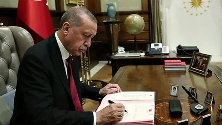 Erdoğan imzaladı: Saray'a dikkat çeken atamalar!