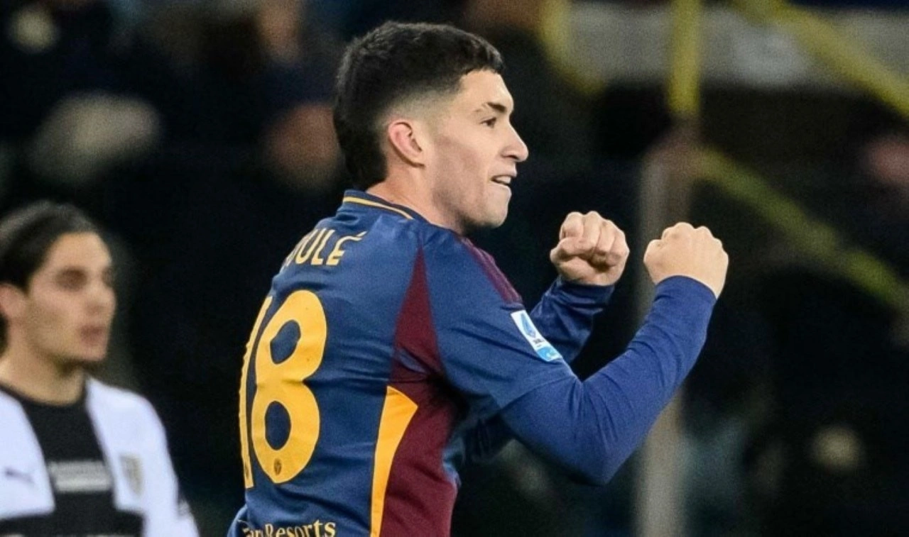 Roma 10 kişi kalan Parma'yı tek golle geçti!