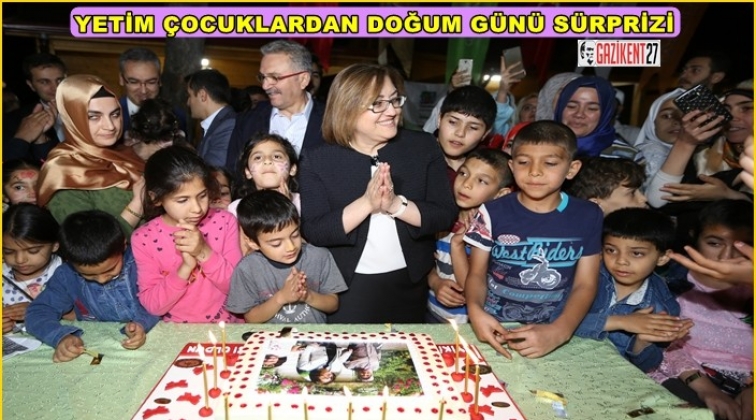 Şahin'e sürpriz doğum günü