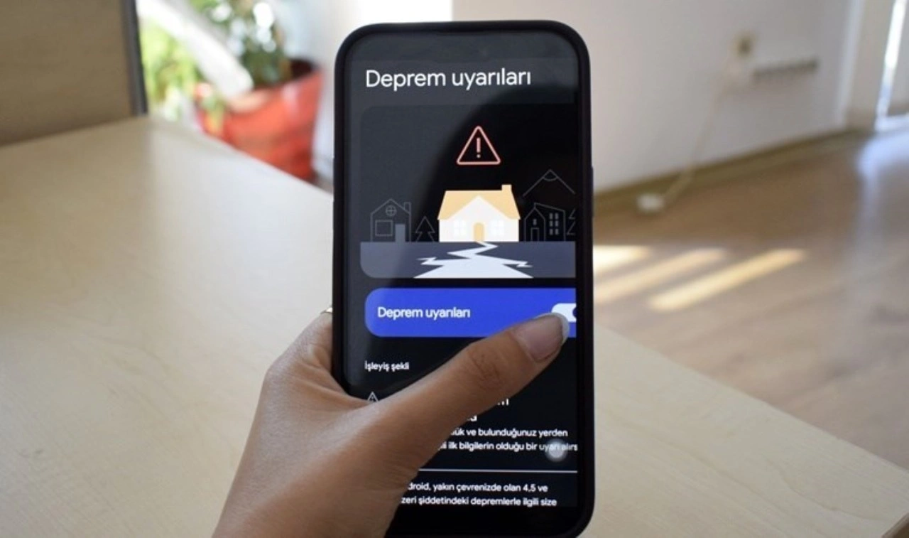 Sahte 'deprem uyarı' uygulamalarına dikkat: 'Türkiye'de resmi sistem yok'