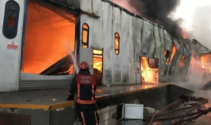 Sakarya'da fabrika yangını