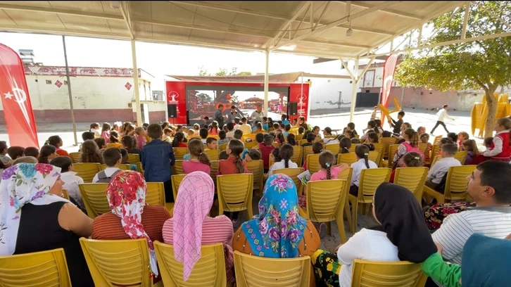 Şehitkâmil'in Gezi Sinema Aracı da yola çıktı