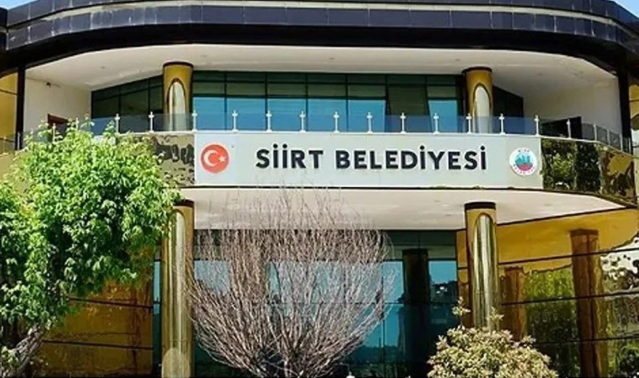 Siirt'te kayyum sonrası 'toplantı' ve 'gösteri' yasağı