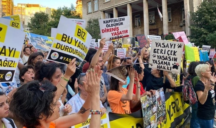 Şişhane’de ‘katliam yasası’ protestosu: ‘Vazgeçmiyoruz’