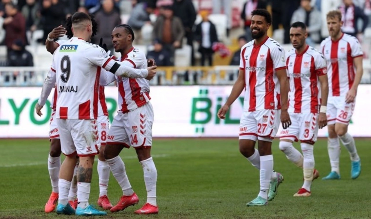 Sivasspor galibiyet hasretini 5 golle bitirdi!