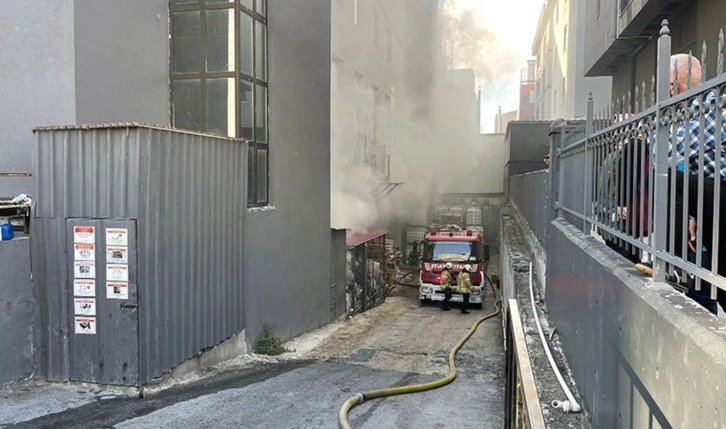 Son dakika... İstanbul Beylikdüzü'nde fabrika yangını!