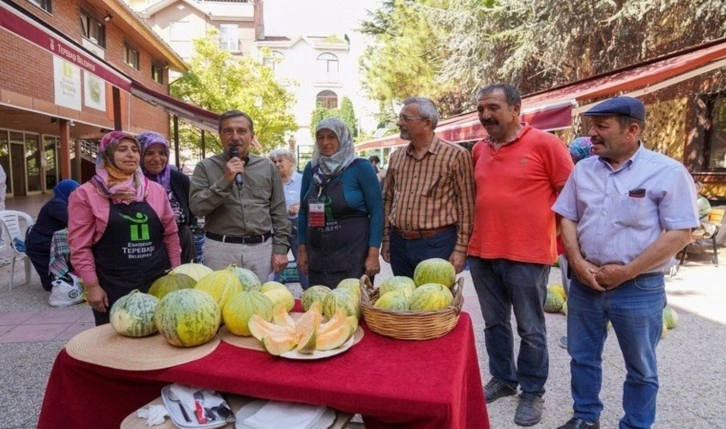 Tepebaşı Belediyesi’nden kadın üreticilere destek