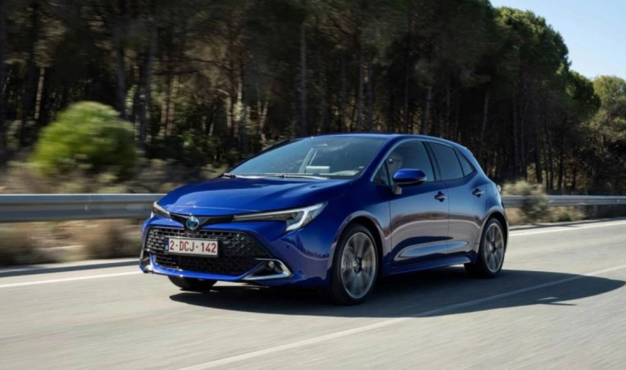 Toyota Corolla Hatchback Hybrid Yılın Aile Otomobili seçildi...