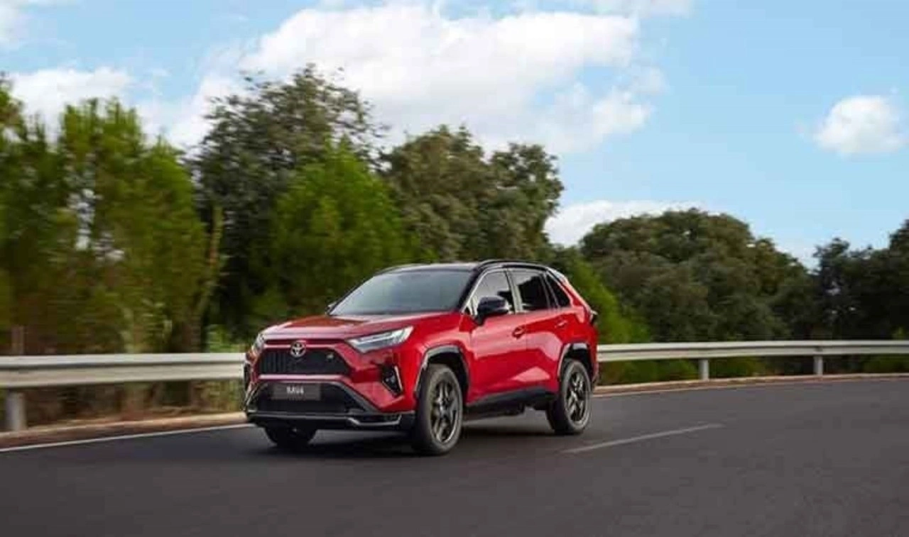 Toyota, RAV4 GR Sport'u satışa sundu: İşte tüm ayrıntılar...